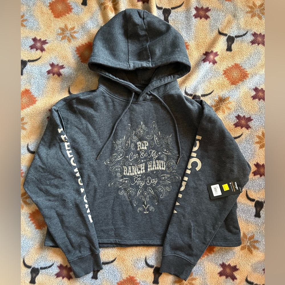 New w/ tags. Wrangler Yellowstone crop top sweatshirt.